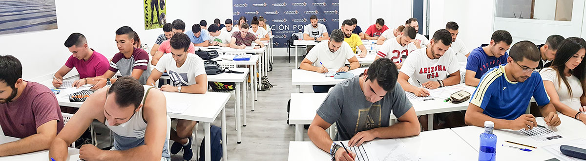 Academia especializada en oposiciones Academia de estudios especializado en oposiciones a policía nacional y guardia civil en Granada Almería Málaga y Jaén